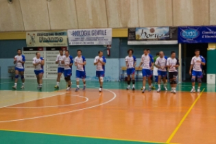 La formazione fasanese all'esordio