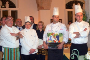 Il vincitore Salame Hussein con altri chef partecipanti