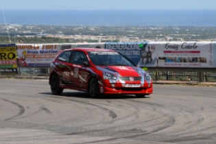 Oronzo Montanaro su Honda Civic Type R (foto Giuseppe Carrone)