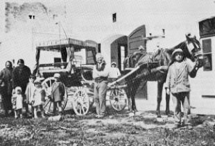 una foto d’epoca con il “brek” dei “Nervi”.