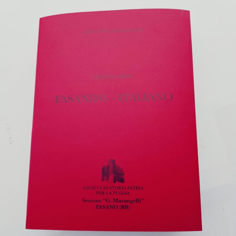 Pronte le prime copie del dizionario fasanese-italiano Pronte le prime copie del dizionario fasanese-italiano - Osservatorio Fasano