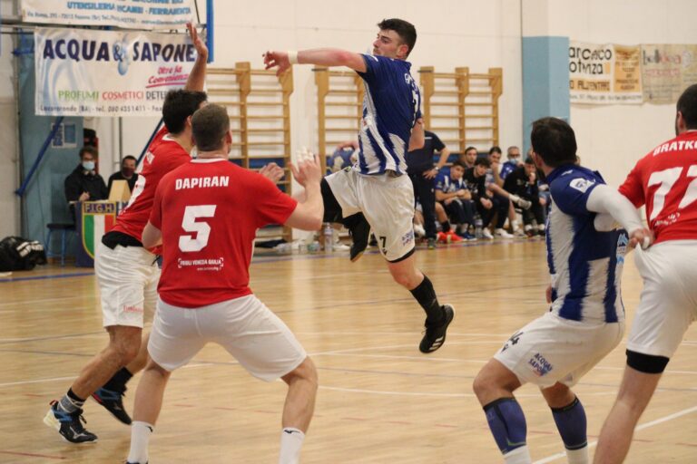 Riparte finalmente il campionato dell'Acqua & Sapone Junior Fasano - Osservatorio Fasano