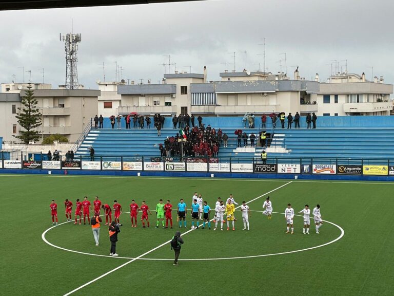 Fasano-Nardò: 2-3, i biancazzurri cadono al “Curlo” - Osservatorio Fasano
