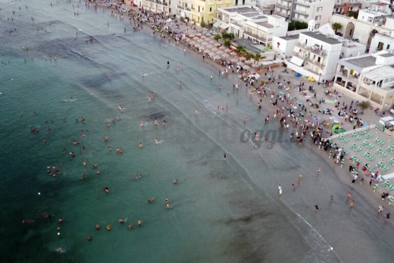 1° settembre - Bagno all'alba a Torre Canne VIDEO - Osservatorio Fasano