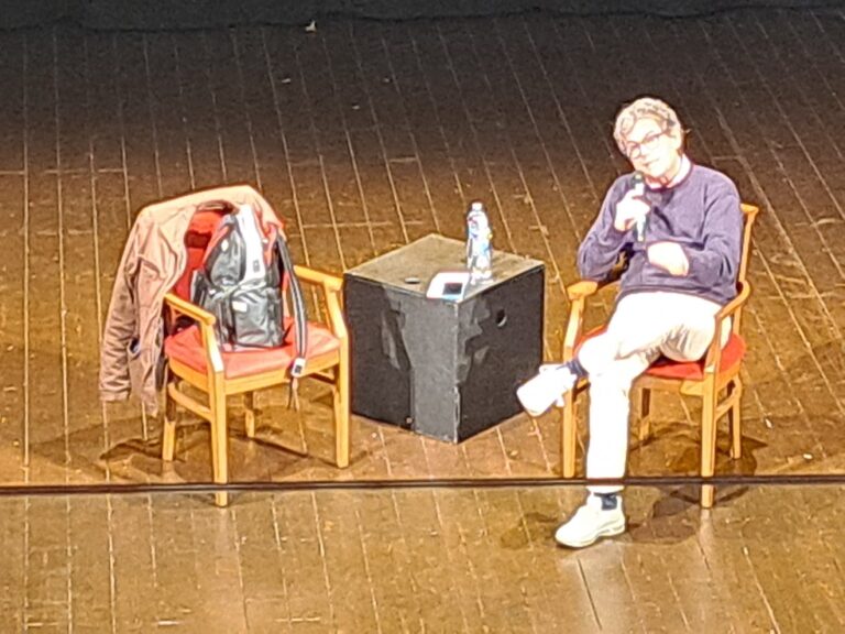Lo scrittore Luigi Garlando alla Galileo Galilei di Pezze - Osservatorio Fasano