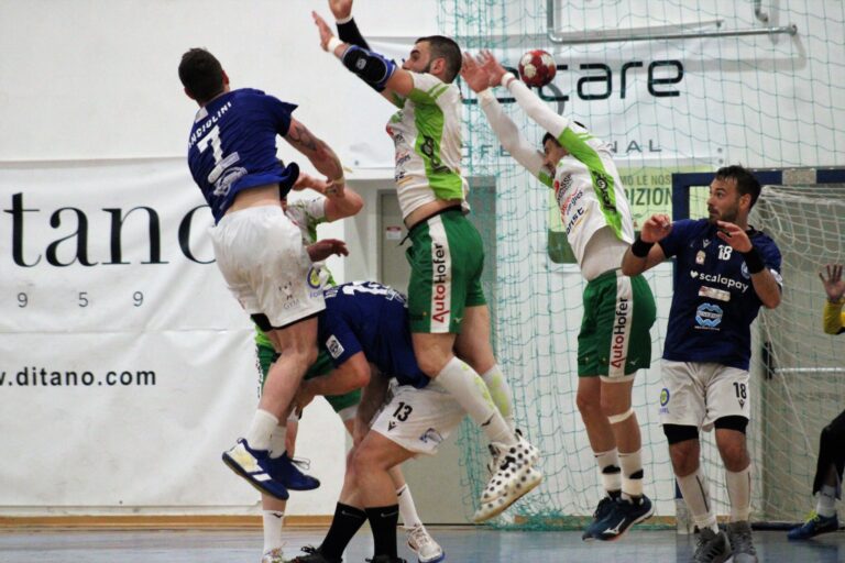 Junior Fasano verso la finale a Conversano Junior Fasano verso la finale a Conversano - Osservatorio Fasano