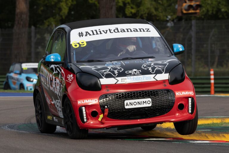 Savoia vince a Imola e si riporta in testa al campionato smart EQ - Osservatorio Fasano