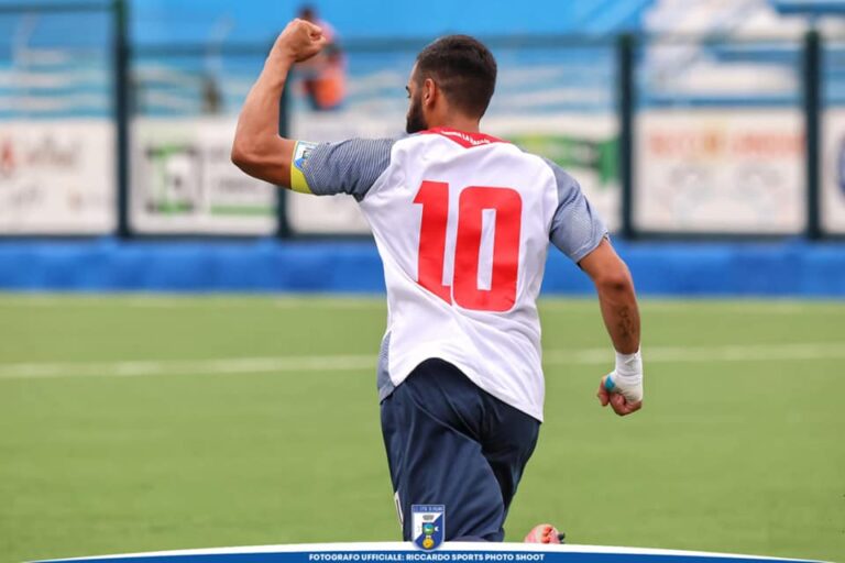 Il Fasano in trasferta a Nardò, Corvino carica la squadra: «Vogliamo regalare una gioia alla città» - Osservatorio Fasano