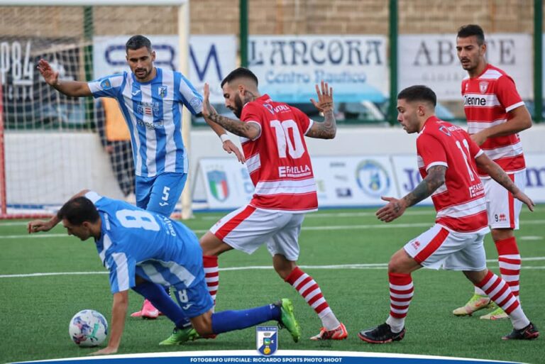 Fasano-Altamura finisce 0-0, a vincere è l’equilibrio ma solo nel risultato Fasano-Altamura finisce 0-0, a vincere è l’equilibrio ma solo nel risultato - Osservatorio Fasano