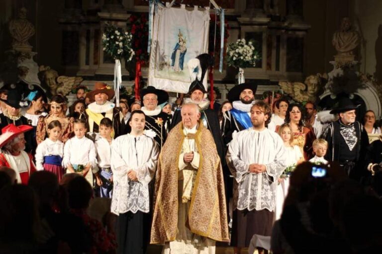 Presentata la IV edizione della rappresentazione teatrale «La vittoria sui turchi» Presentata la IV edizione della rappresentazione teatrale «La vittoria sui turchi» - Osservatorio Fasano
