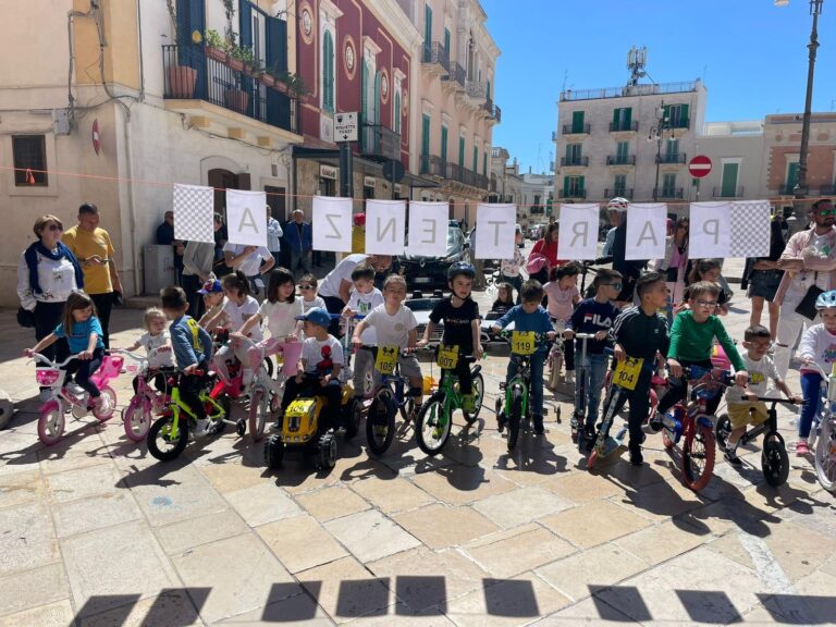 Grande successo per la nuova edizione dell’evento “Triciclopasseggiata: pedalo con fantasia!” - Osservatorio Fasano