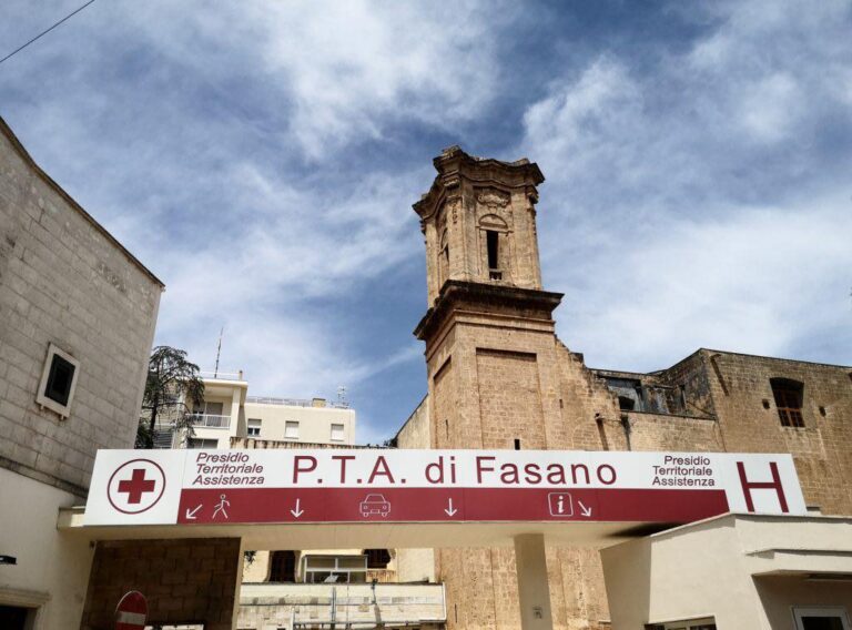 Ospedale di comunità Fasano, Amati: “Ampliato con altri 10 posti letto. E siamo a 20. All’orizzonte altri 20. Ecco cosa significa sanità territoriale” - Osservatorio Fasano