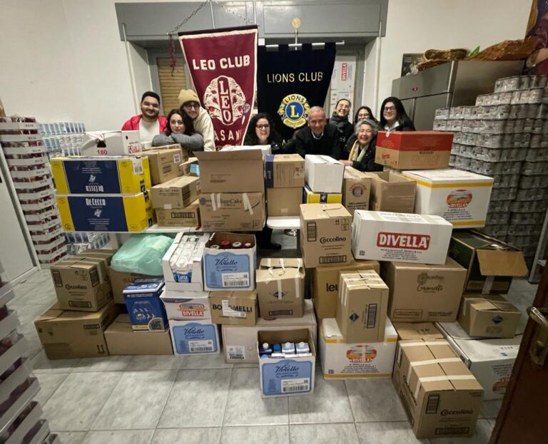 Il Lions Club Fasano dona oltre 90 pacchi alimentari Il Lions Club Fasano dona oltre 90 pacchi alimentari - Osservatorio Fasano