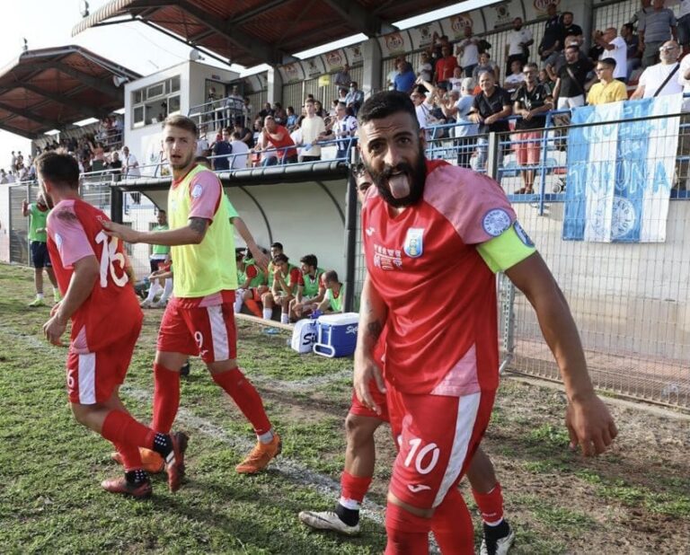 Il Fasano si aggrappa alle ali del Corvo. Il racconto della gara - Osservatorio Fasano