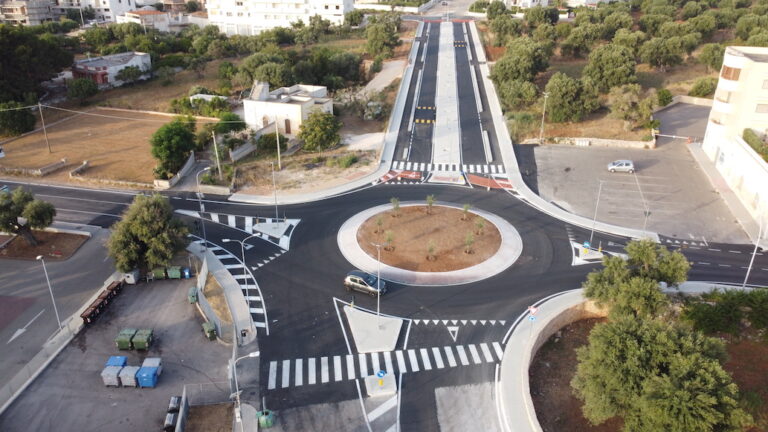 Lunedì 18 si inaugura la nuova strada che collega via Roma a via V. Gentile Lunedì 18 si inaugura la nuova strada che collega via Roma a via V. Gentile - Osservatorio Fasano