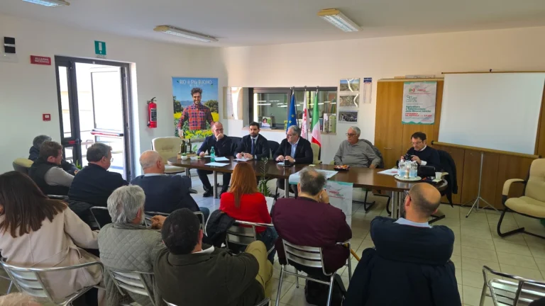 Tavolo programmatico del PD: Agricoltura e Risorse Idriche Tavolo programmatico del PD: Agricoltura e Risorse Idriche - Osservatorio Fasano