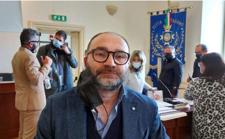 Confcommercio: Domani, negozi aperti a Fasano Confcommercio: Domani, negozi aperti a Fasano - Osservatorio Fasano