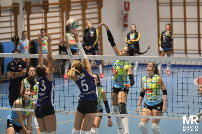 La Pantaleo Podio Volley Fasano continua la sua corsa vincente battendo lo Sportilia Volley Bisceglie La Pantaleo Podio Volley Fasano continua la sua corsa vincente battendo lo Sportilia Volley Bisceglie - Osservatorio Fasano