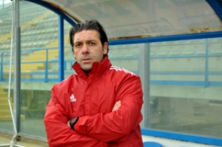 Mister Giuseppe Laterza approda sulla panchina del Taranto Mister Giuseppe Laterza approda sulla panchina del Taranto - Osservatorio Fasano