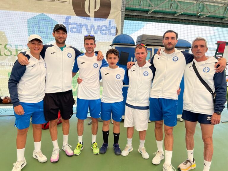 Tennis: l’Sc Fasano batte 3 a 1 il CSA Locorotondo Tennis: l'Sc Fasano batte 3 a 1 il CSA Locorotondo - Osservatorio Fasano