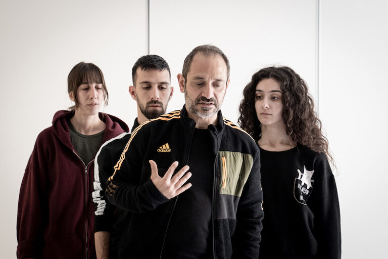 La Compagnia Menhir di Giulio De Leo con lo studio Dieci danze è la terza residenza del progetto SINE METU – Centro di residenze per la danza in Puglia - Osservatorio Fasano