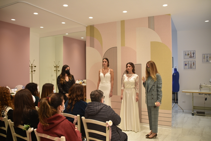 Presentata la nuova collezione Sposa dell’Atelier Carla Caroli Presentata la nuova collezione Sposa dell'Atelier Carla Caroli - Osservatorio Fasano