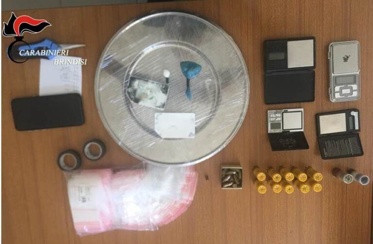 46enne trovato in possesso di droga e munizioni illegalmente 46enne trovato in possesso di droga e munizioni illegalmente - Osservatorio Fasano