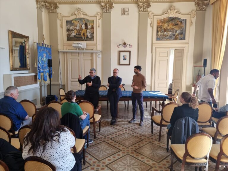 Turismo, quaranta studenti dell’Università del New Mexico in tour per studiare il «modello Fasano» Turismo, quaranta studenti dell’Università del New Mexico in tour per studiare il «modello Fasano» - Osservatorio Fasano