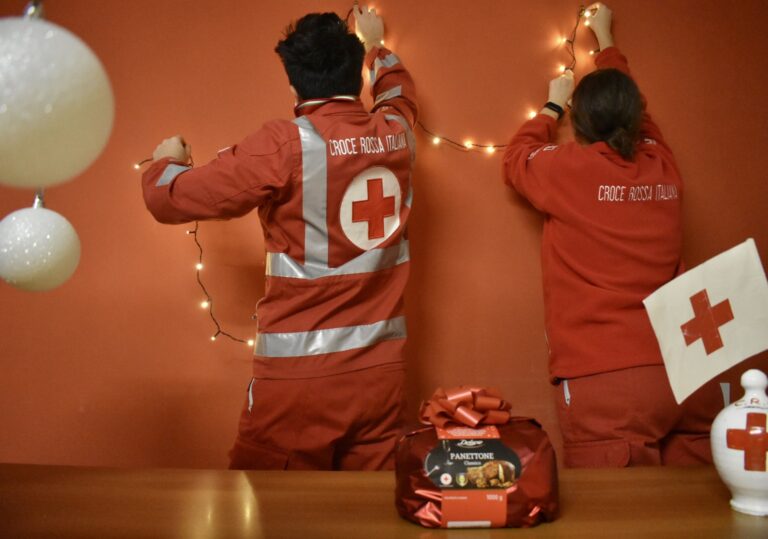 Tornano i Panettoni solidali della Croce Rossa Italiana: un dolce dono al servizio degli ultimi - Osservatorio Fasano