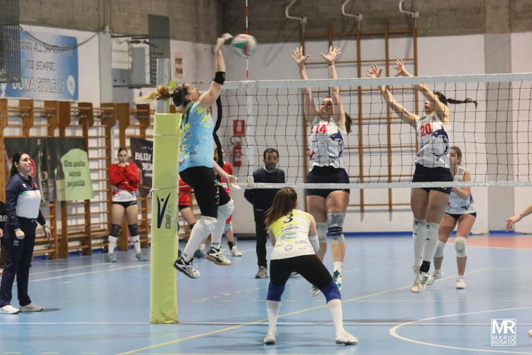 Continua la cavalcata trionfale del Pantaleo Podio Volley Fasano - Osservatorio Fasano