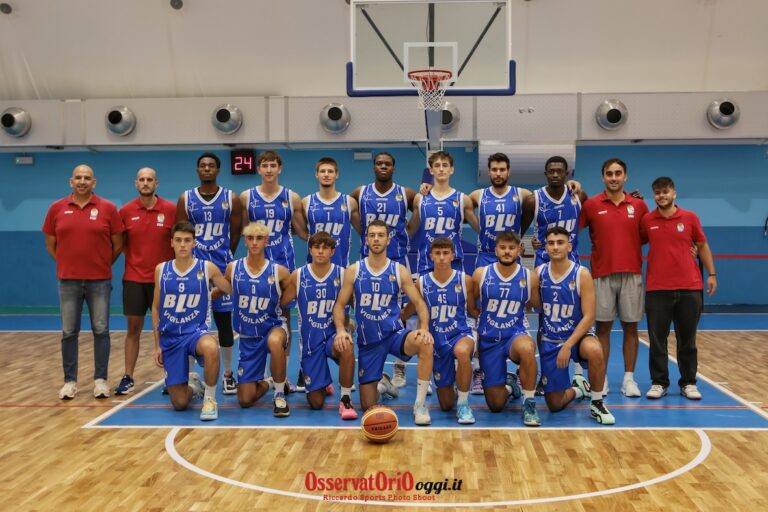 Basket: Blu Vigilanza buona la prima Basket: Blu Vigilanza buona la prima - Osservatorio Fasano