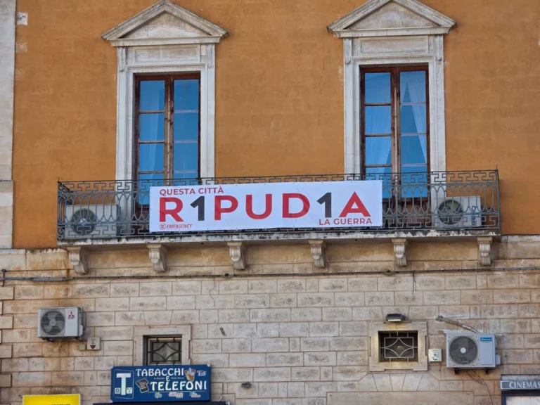 Il Comune di Fasano partecipa alla campagna R1PUD1A di EMERGENCY Il Comune di Fasano partecipa alla campagna R1PUD1A di EMERGENCY - Osservatorio Fasano