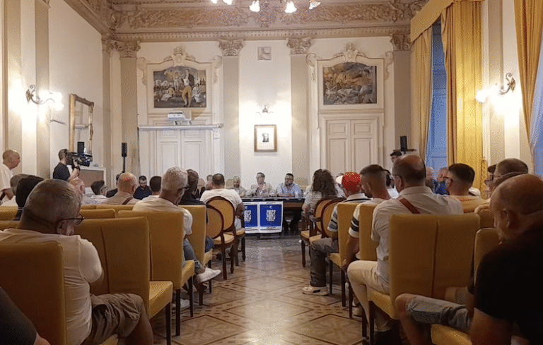 Presentato il nuovo assetto societario dell’US Fasano Presentato il nuovo assetto societario dell'US Fasano - Osservatorio Fasano