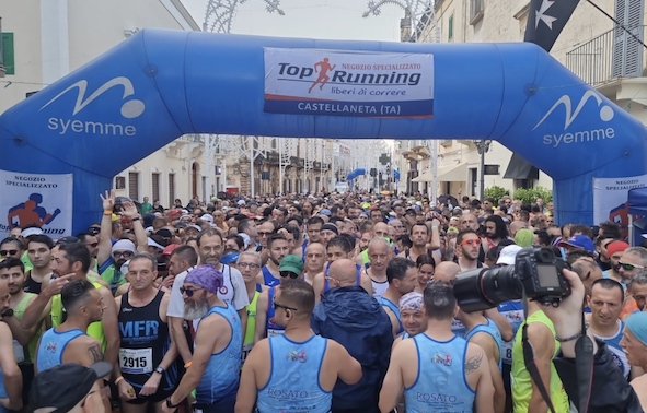 Disposizioni di viabilità per il XIII Trofeo Città di Fasano Disposizioni di viabilità per il XIII Trofeo Città di Fasano - Osservatorio Fasano
