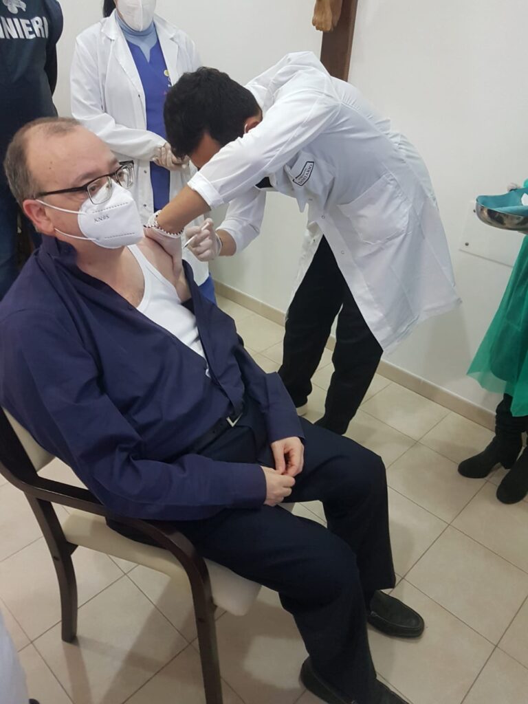 Vax Day: iniziata la vaccinazione anche a Fasano VIDEO - Osservatorio Fasano