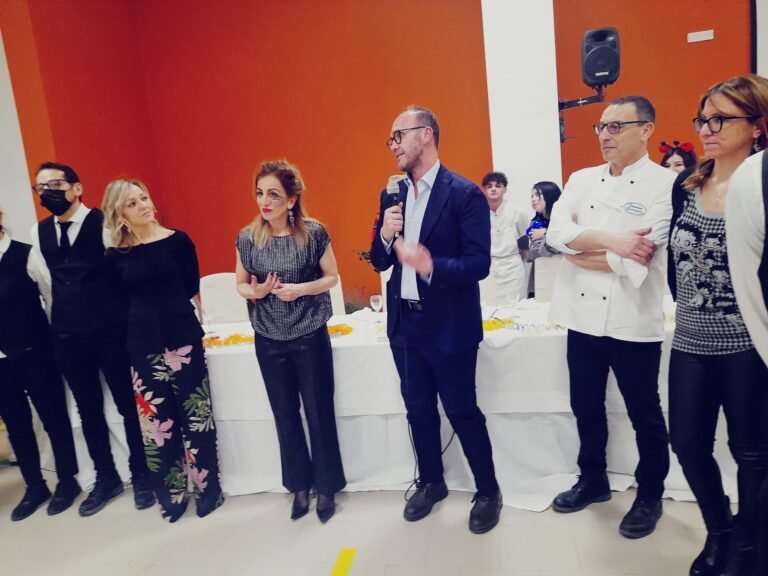 Cena con delitto all'IISS 'G. Salvemini', fra tradizione e innovazione - Osservatorio Fasano