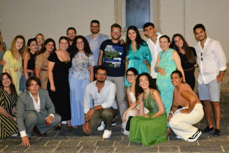 Aperileo al museo: tra solidarieta’ e amicizia. Aperileo al museo: tra solidarieta’ e amicizia. - Osservatorio Fasano