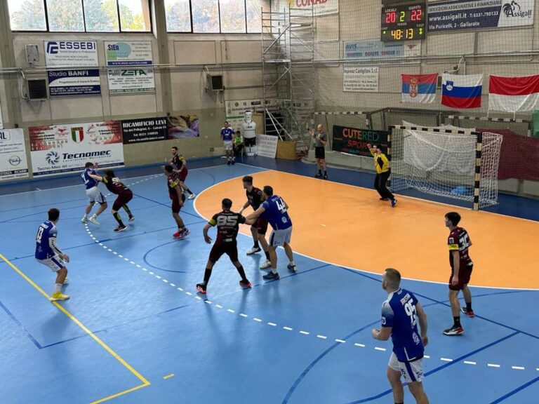 Pareggio amaro per la Junior Fasano contro il Cassano Magnago Pareggio amaro per la Junior Fasano contro il Cassano Magnago - Osservatorio Fasano