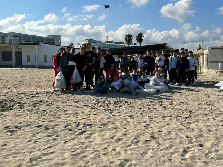 Al Salvemini si sperimenta il plogging Al Salvemini si sperimenta il plogging - Osservatorio Fasano