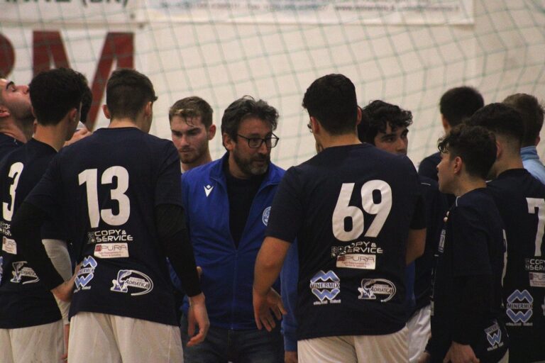 Pallamano Fasano pareggia in casa con il Crotone - Osservatorio Fasano