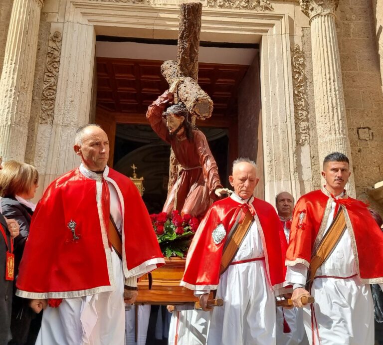 Le Processioni dei Santi Misteri – VIDEO Le Processioni dei Santi Misteri - VIDEO - Osservatorio Fasano