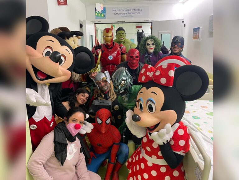 La banda di Minnie e Topolino in visita all’oncologia pediatrica del “Gemelli” di Roma - Osservatorio Fasano