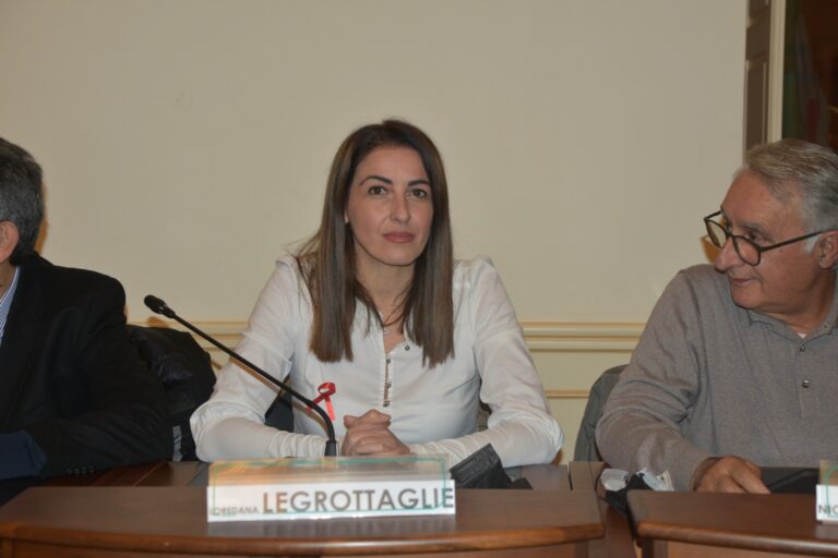 Loredana Legrottaglie risponde a Deleonardis Loredana Legrottaglie risponde a Deleonardis - Osservatorio Fasano