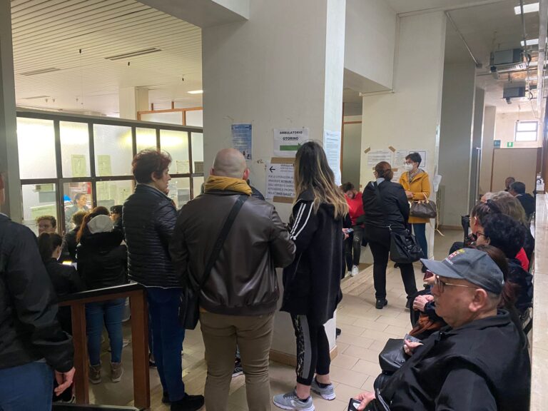 Sanità, Amati: “File incivili all’anagrafe Asl di Fasano per cambio medico e ticket patologie. Da giovedì mio banchetto” - Osservatorio Fasano