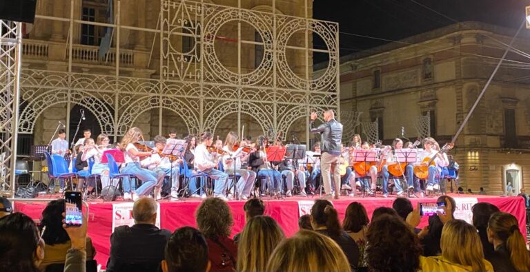 Scuola di Primo grado «Bianco-Pascoli»: successi per i suoi piccoli musicisti Scuola di Primo grado «Bianco-Pascoli»: successi per i suoi piccoli musicisti - Osservatorio Fasano