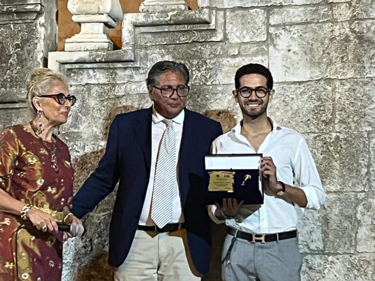 Il dott. Valentino Natoli premiato a Ceglie Messapica per la migliore pubblicazione scientifica sulla sindrome da post Covid-19 - Osservatorio Fasano