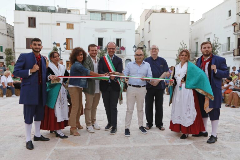Inaugurata la riqualificata Piazza Mercato Vecchio VIDEO - Osservatorio Fasano