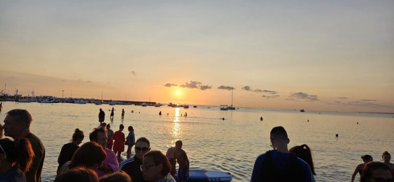 Torre Canne: dal tramonto all’alba tra musica e tradizione VIDEO Torre Canne: dal tramonto all’alba tra musica e tradizione VIDEO - Osservatorio Fasano