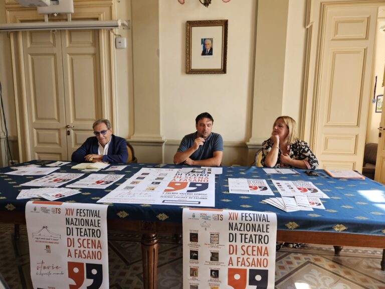 Torna il Festival Nazionale di Teatro “Di scena a Fasano”, presentato il cartellone della XIV edizione VIDEO Torna il Festival Nazionale di Teatro “Di scena a Fasano”, presentato il cartellone della XIV edizione VIDEO - Osservatorio Fasano
