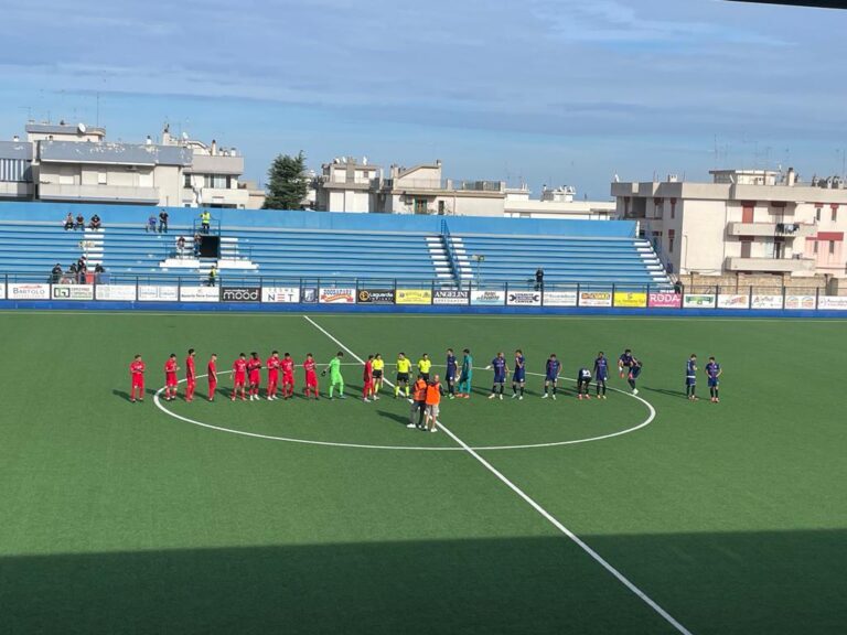 Fasano-Casarano si risolve ai calci di rigore, la squadra di Laterza passa il turno di Coppa Italia - Osservatorio Fasano
